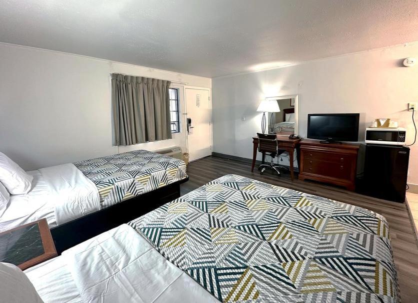 Hotel Red Carpet - Stamford