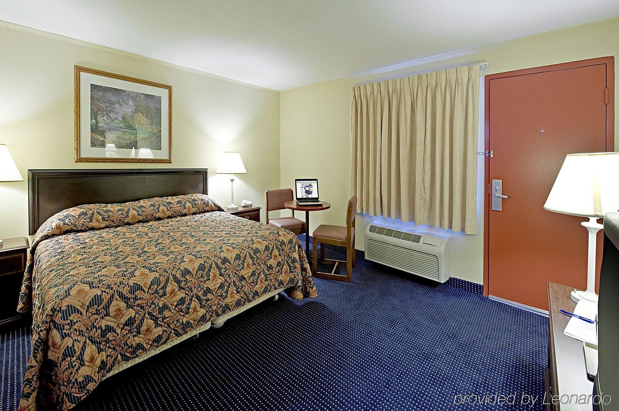 Hotel Red Carpet - Stamford
